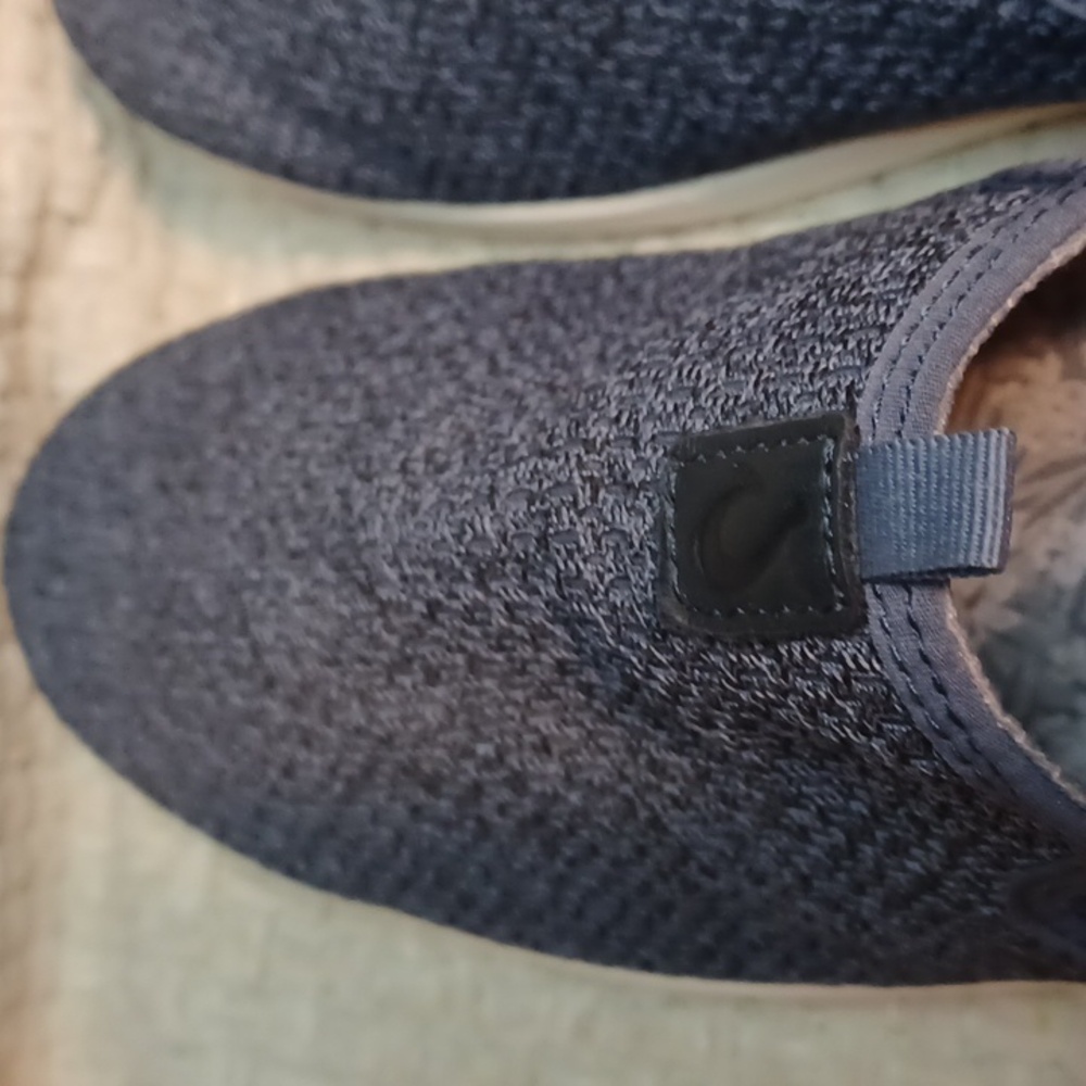 Men's Olukai Alpha Slip On Shoes - Picture 6 of 8